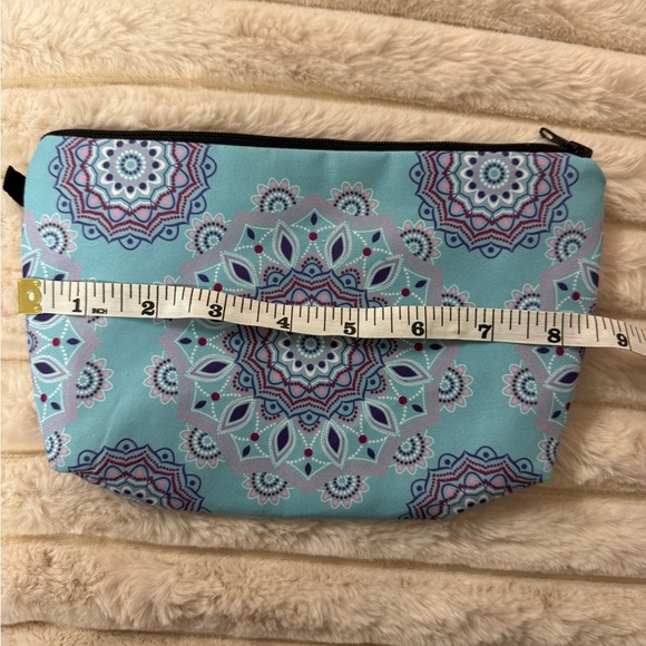 Mandala Patterned Blue and Purple Women's Cosmetic Bag - Picture 4 of 5